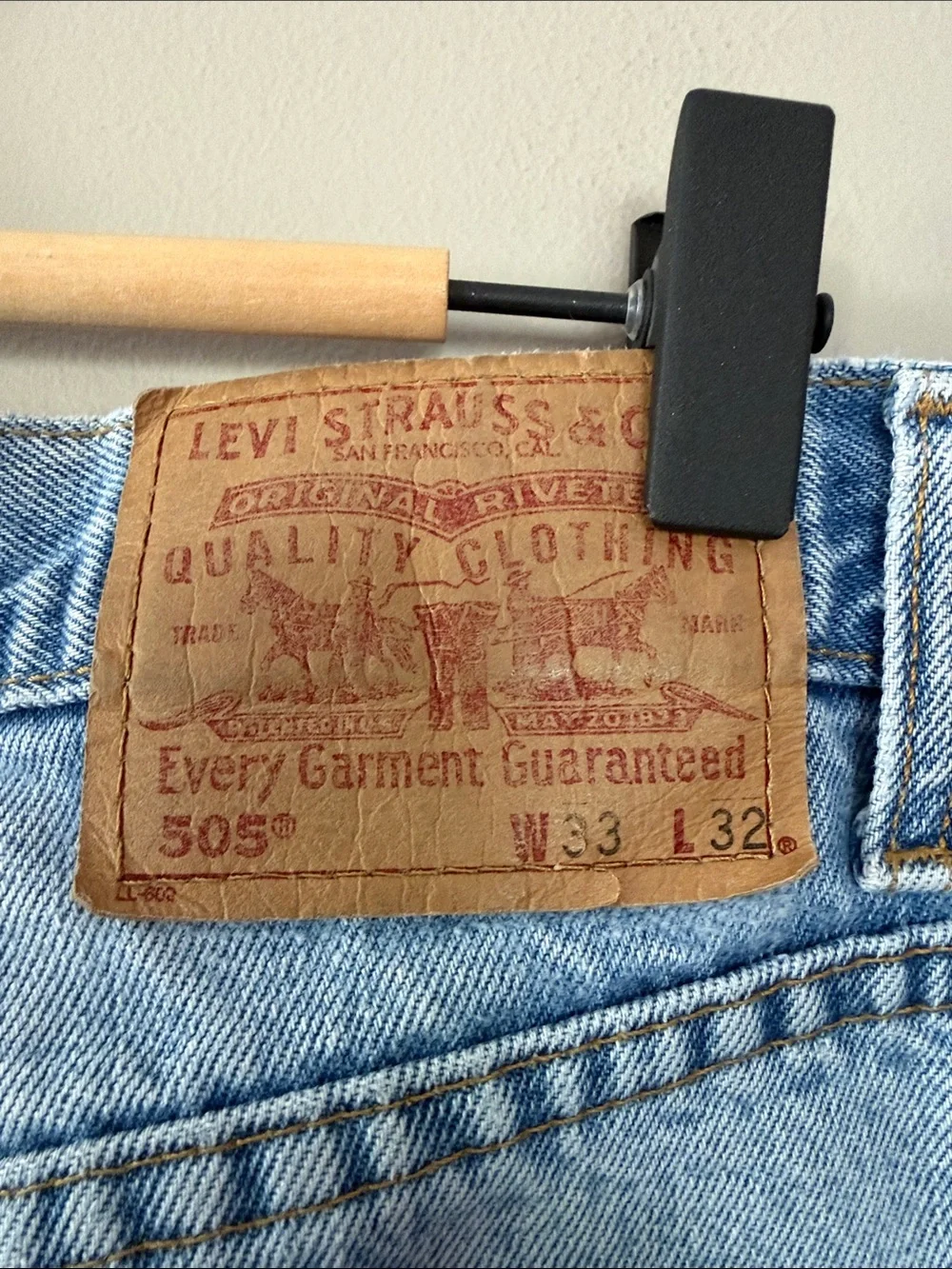 Vintage‎ Levi’s 505 Regular Fit Straight Leg Blue Jeans Size W33